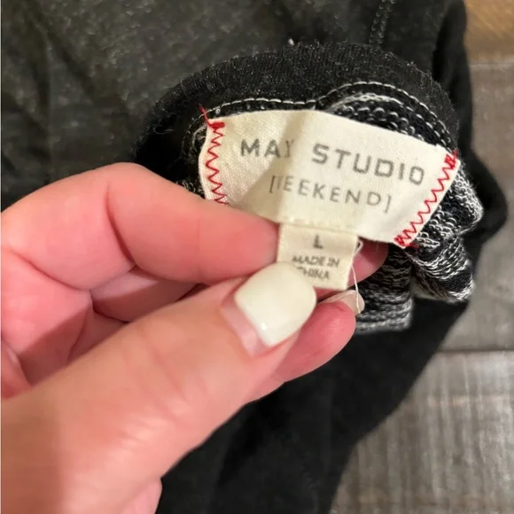 Max Studio (Weekend) Ladies Dress.  Black and Gray.  Size Large. - Picture 5 of 5